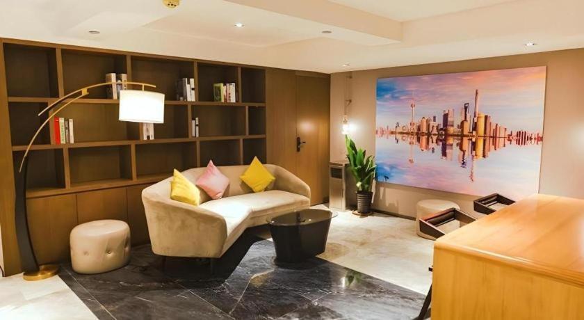 Gya Jiangpu Hotel 3*