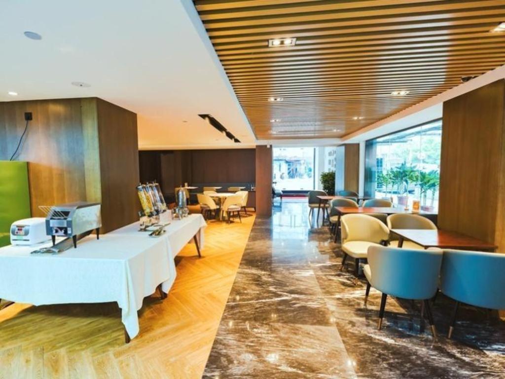 Hotel Gya Jiangpu