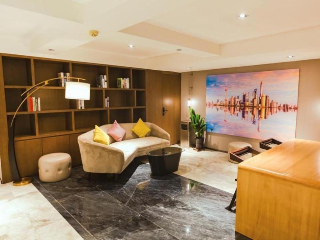 Gya Jiangpu Hotel 3*